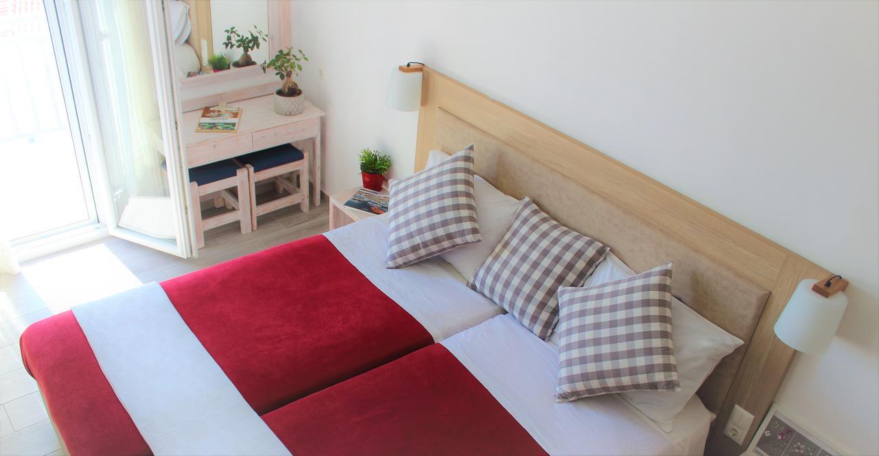 Sappho Plomari Aparthotel Eksteriør bilde